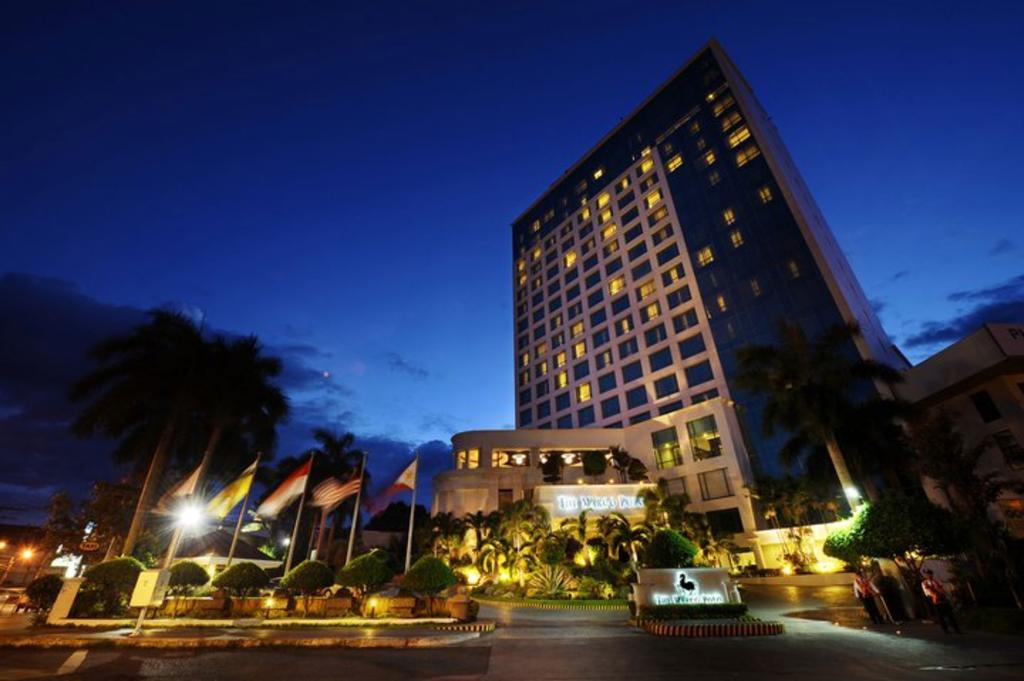 Hotel Marco Polo Davao Stadt Exterior foto
